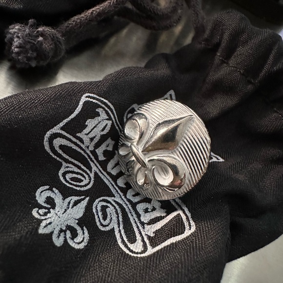 Replacement Buttons - Picture 3 of 4